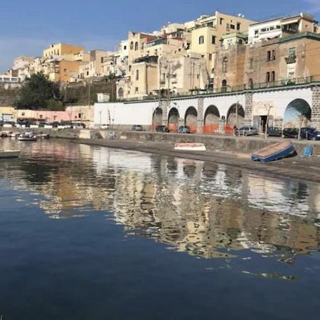 Rosy Monolocale Nel Centro Storico Di Torre Annunziata Di Fronte Scavi Oplonti Διαμέρισμα Εξωτερικό φωτογραφία