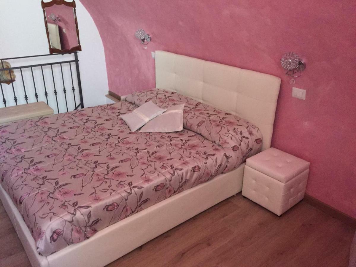 Rosy Monolocale Nel Centro Storico Di Torre Annunziata Di Fronte Scavi Oplonti Διαμέρισμα Εξωτερικό φωτογραφία